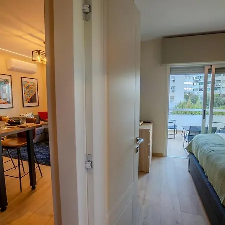 Boutique & Brand New Prime Location Park & * ليماسول