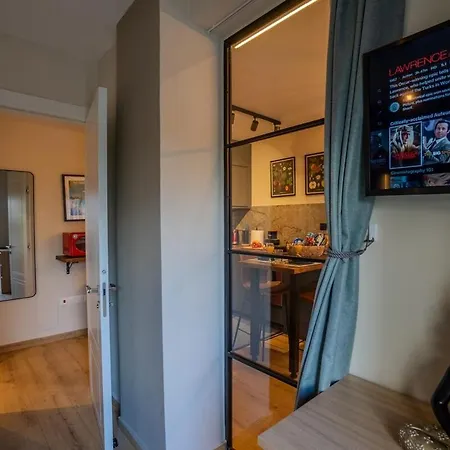 Boutique & Brand New Prime Location Park & شقة ليماسول