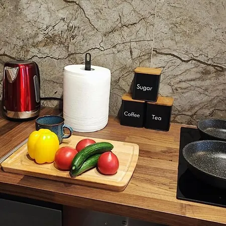 Boutique & Brand New Prime Location Park & ليماسول