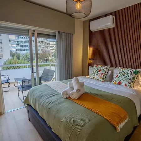 Boutique & Brand New Prime Location Park & Apartment